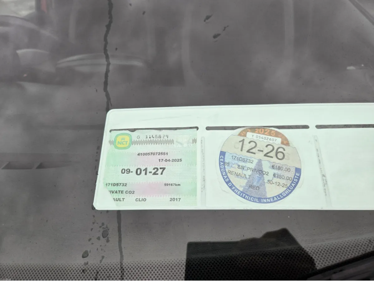 Renault Clio IV DYNAMIQUE S NAV 1.5 DC 4DR// STUNN - Image 2