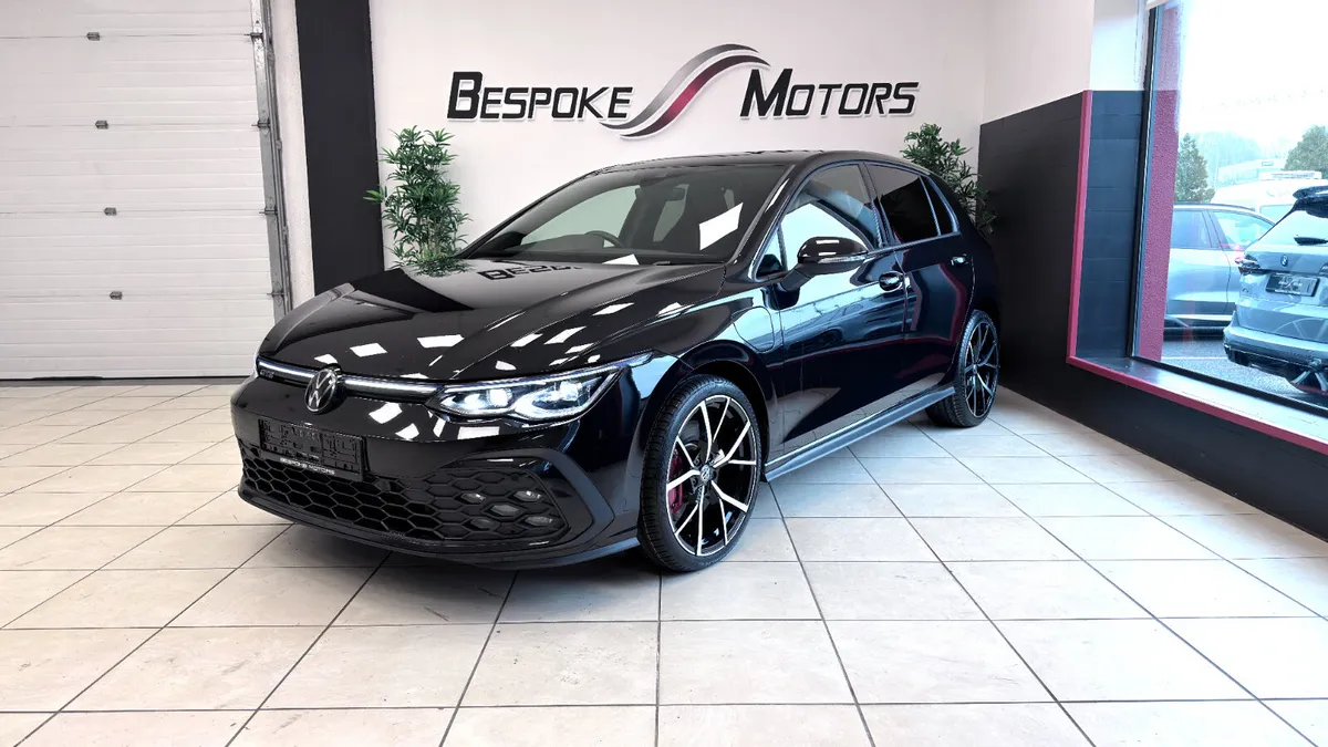 Volkswagen Golf GTE - Image 1