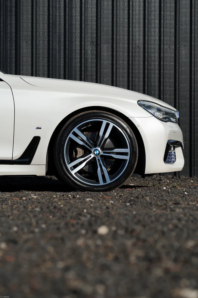 BMW 740e M Sport - Image 3