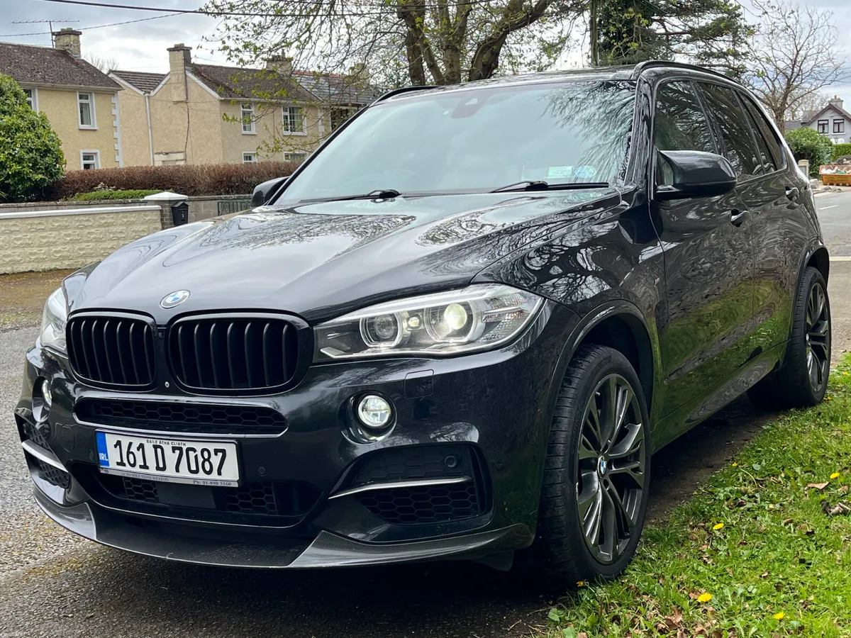 BMW X5 M50D - Image 6