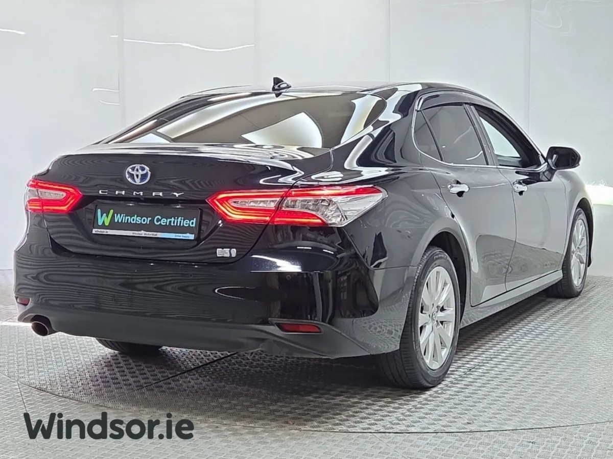 Toyota Camry 2.5 Camry Hybrid - Image 3