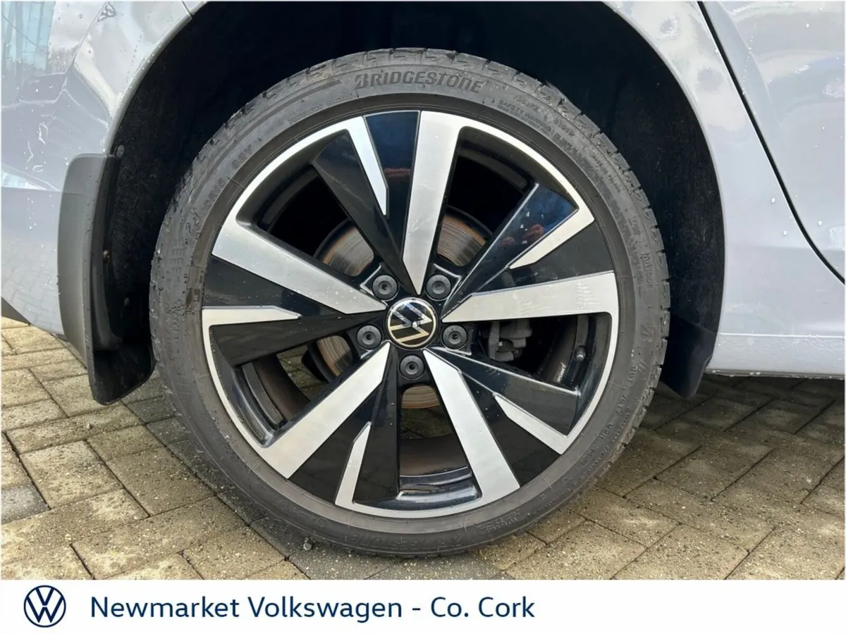 Volkswagen Golf STYLE 1.5TSI 150BHP 6 SPEED - Image 2