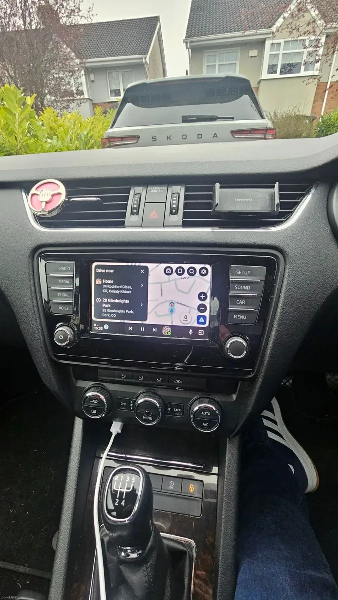 Skoda Octavia 2016 Combi Style (New NCT) - Image 3