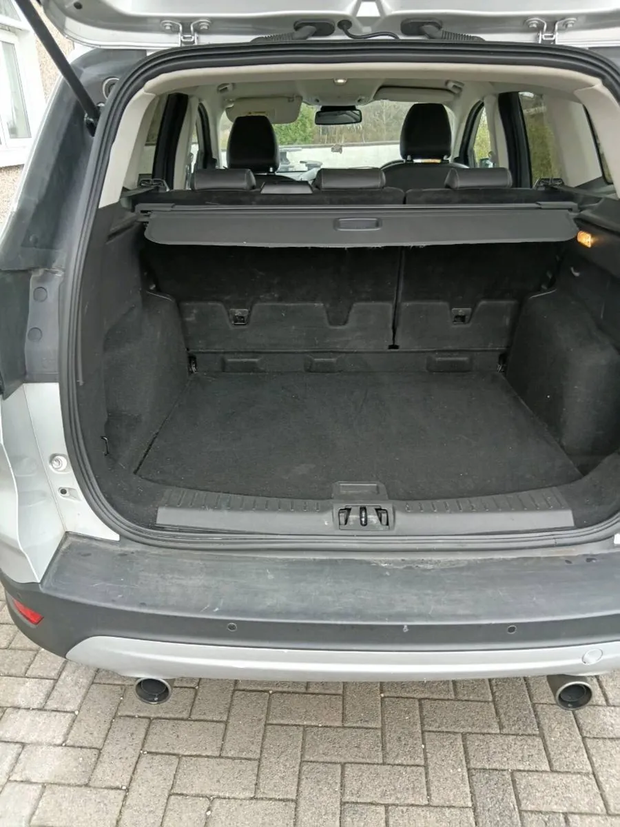 191 ford kuga 1.5 tdci diesel titanium - Image 6