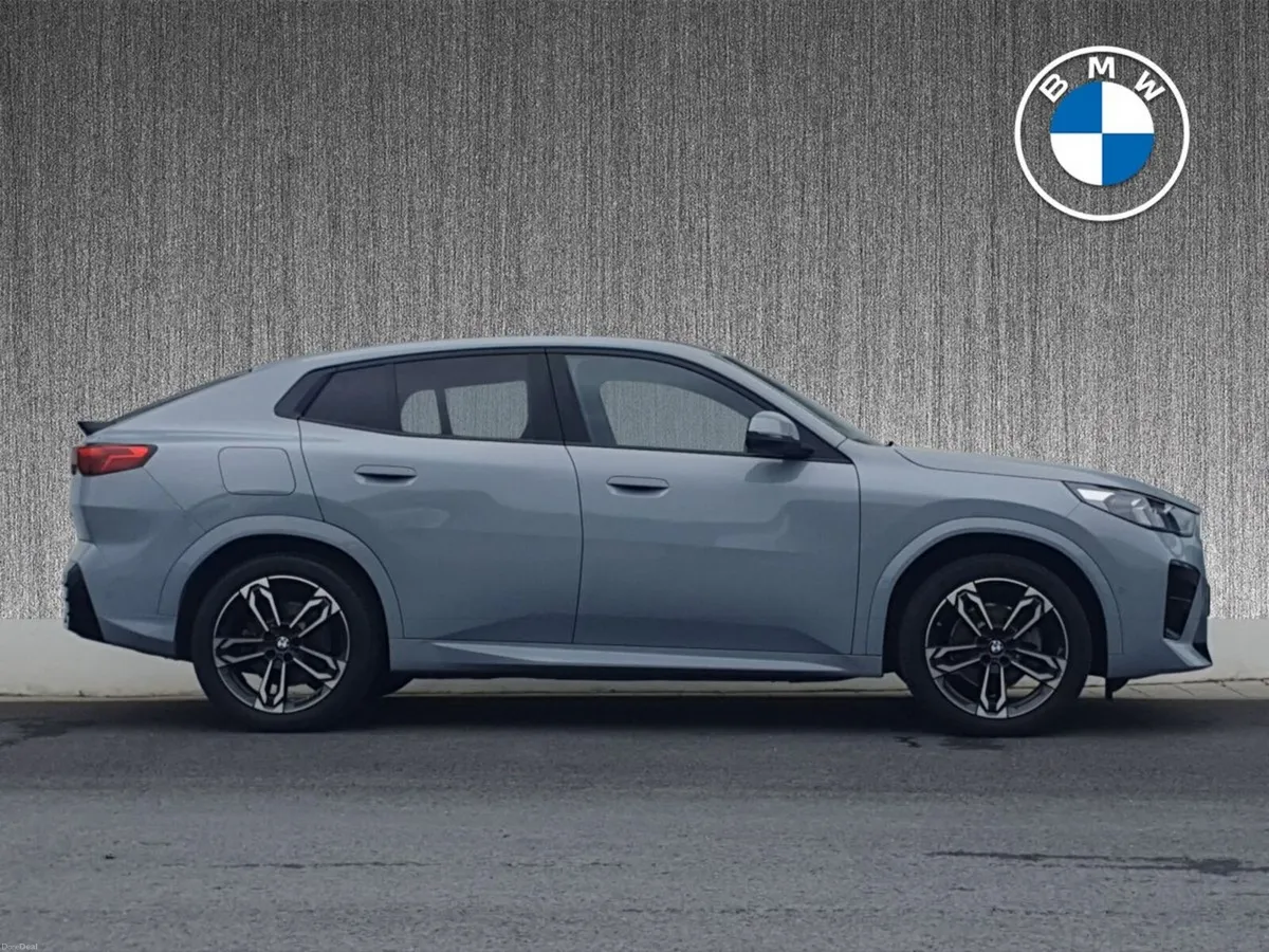 BMW iX2 eDrive20 M Sport - Image 3
