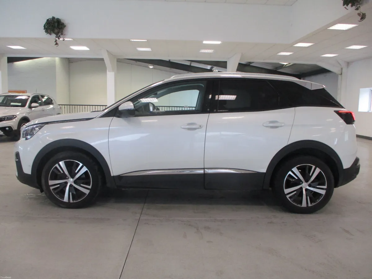 Peugeot 3008 PETROL ALLURE 2019 - Image 1