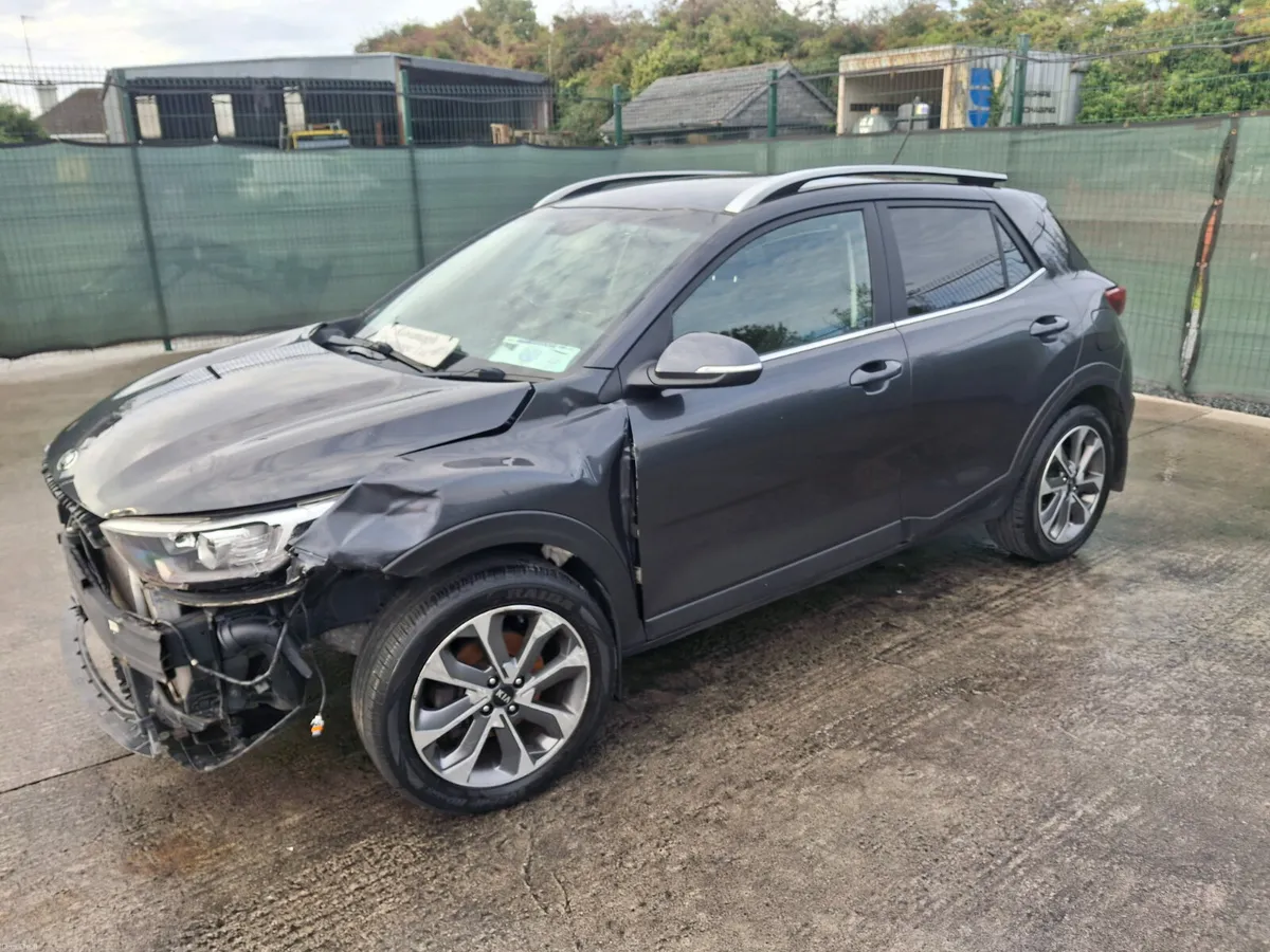 201 Kia Stonic 1.6 Diesel Light Damage - Image 2