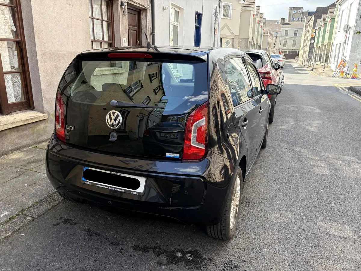 Volkswagen up! 2012 - Image 2