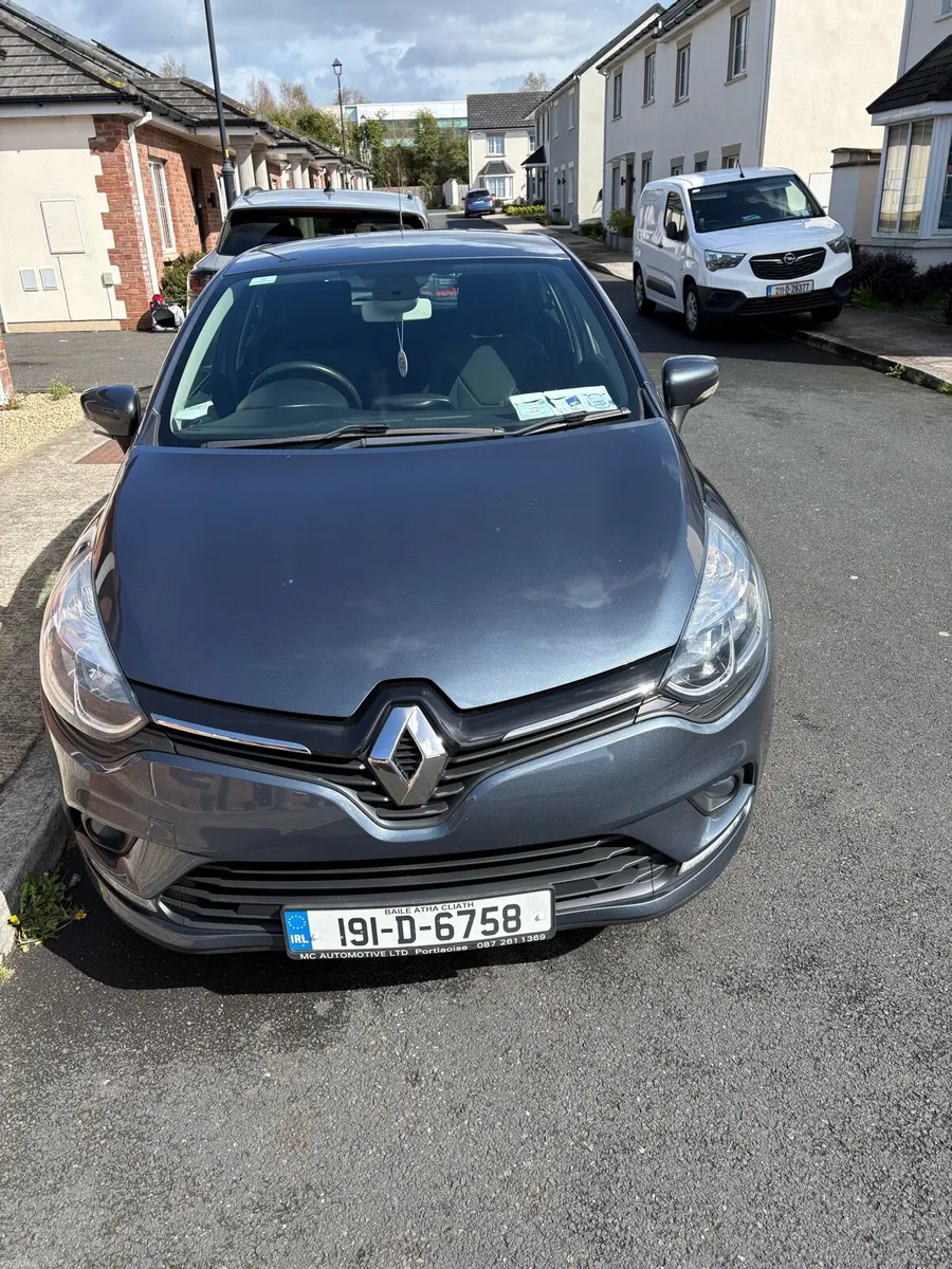 Renault Clio - Image 2