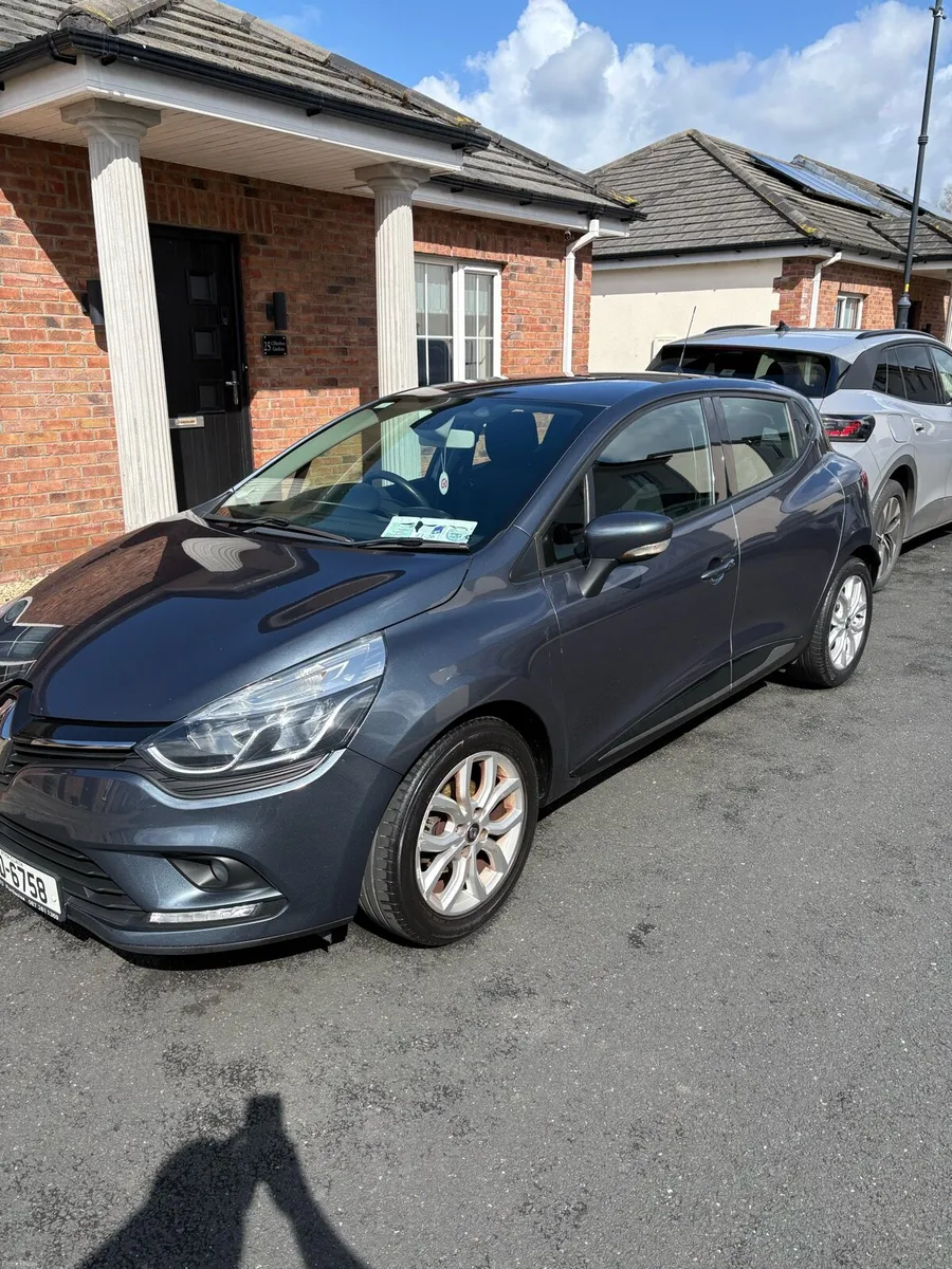 Renault Clio - Image 1