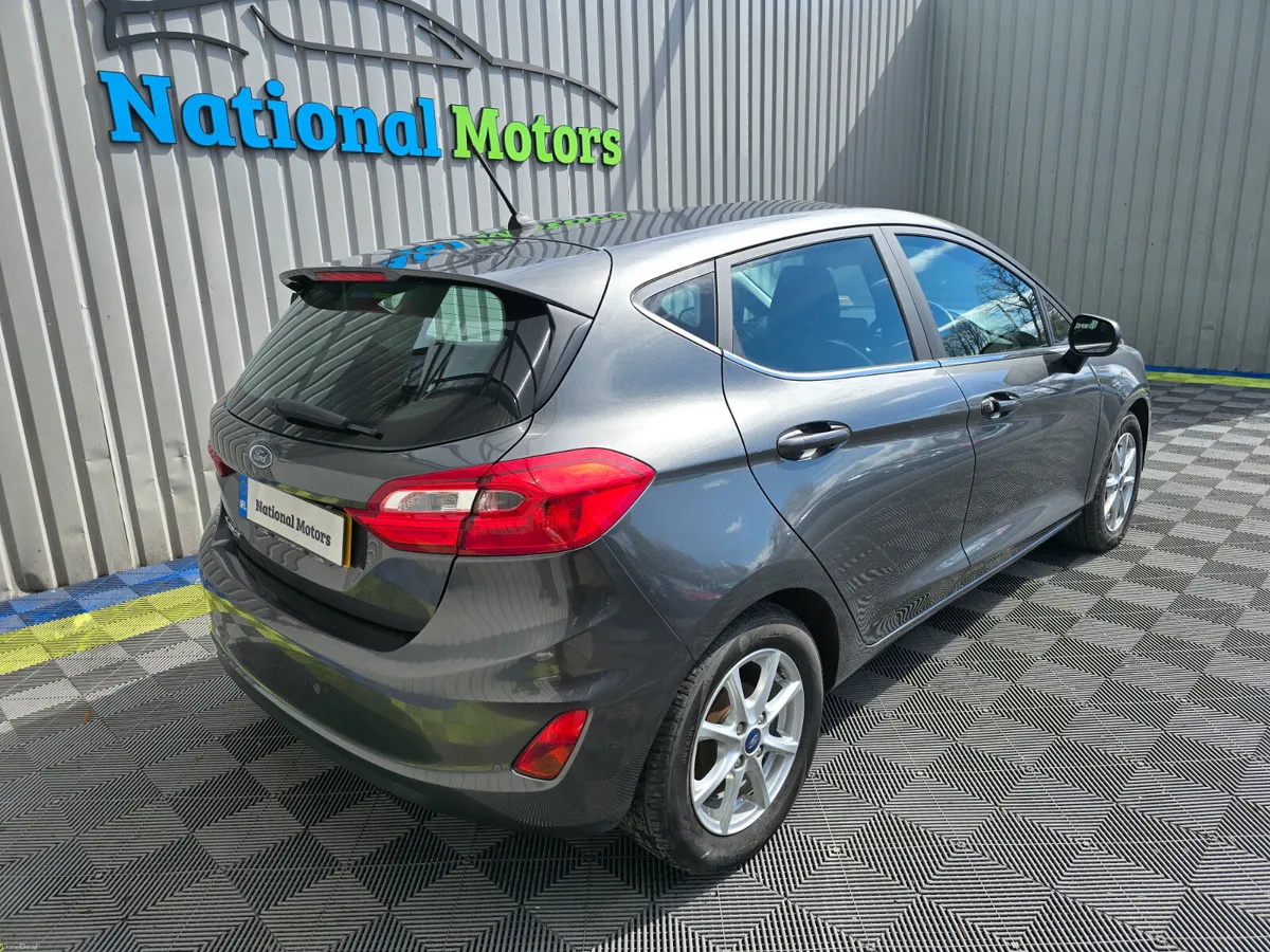 2017 Ford Fiesta 1.0 Petrol - Image 3