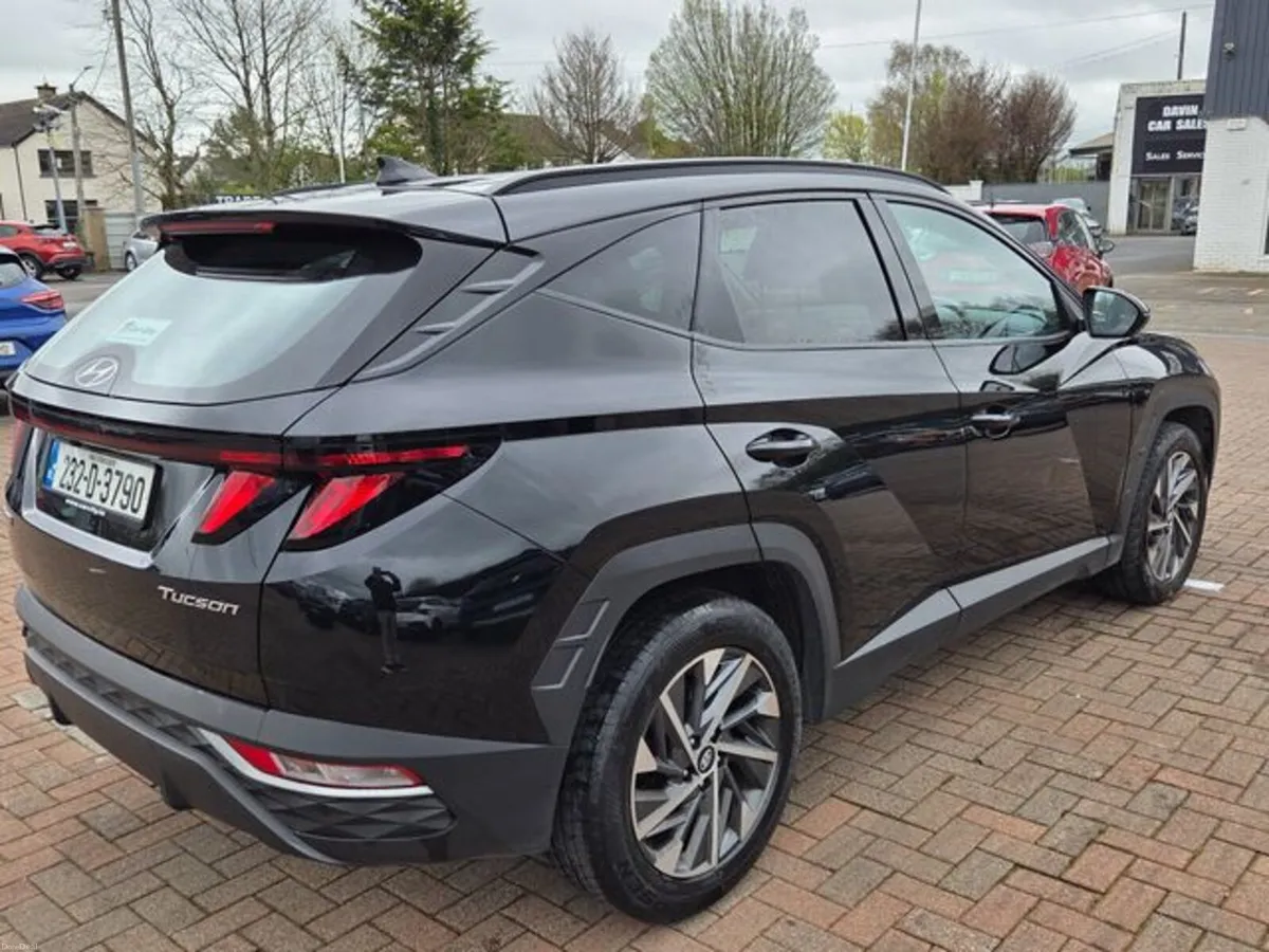 Hyundai Tucson Executive 5DR - Image 4