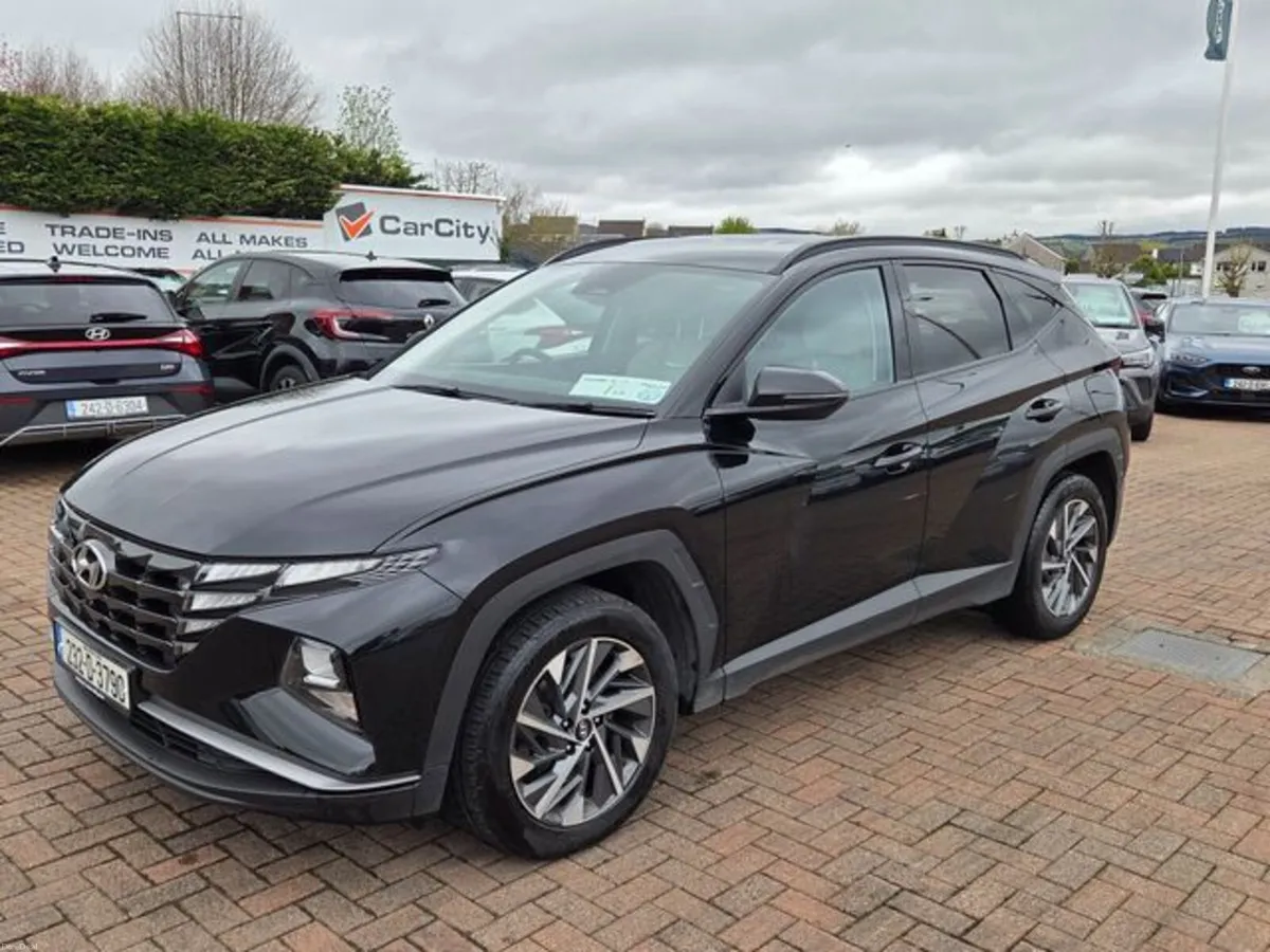 Hyundai Tucson Executive 5DR - Image 2