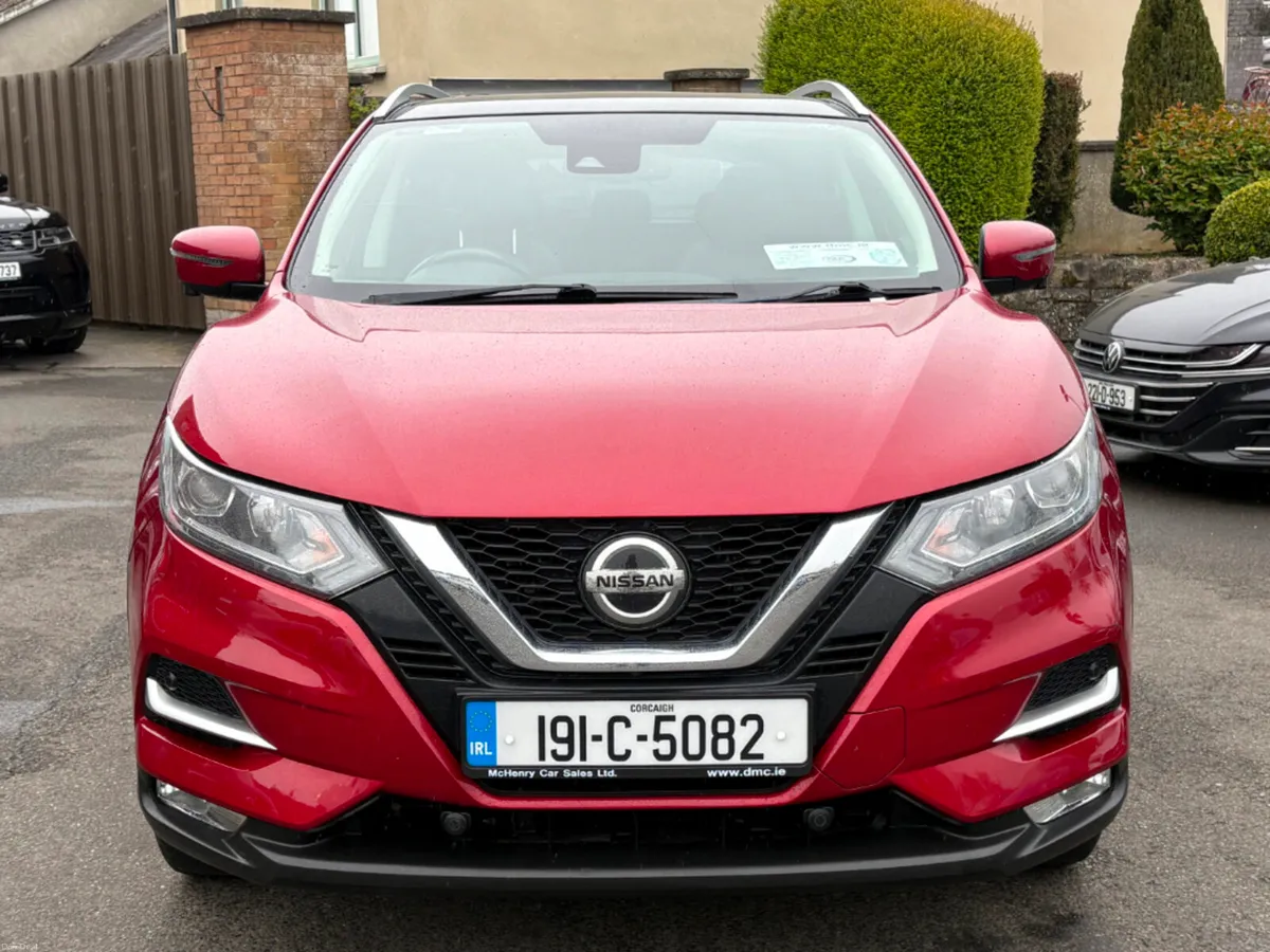 Nissan Qashqai 1.5 DSL SV Premium SS Part LEA - Image 2