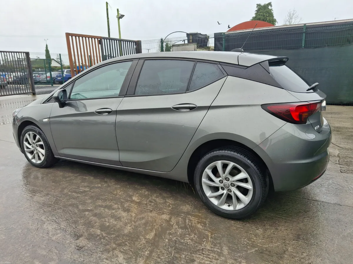 2019 Opel Astra 1.6 Diesel - Image 3