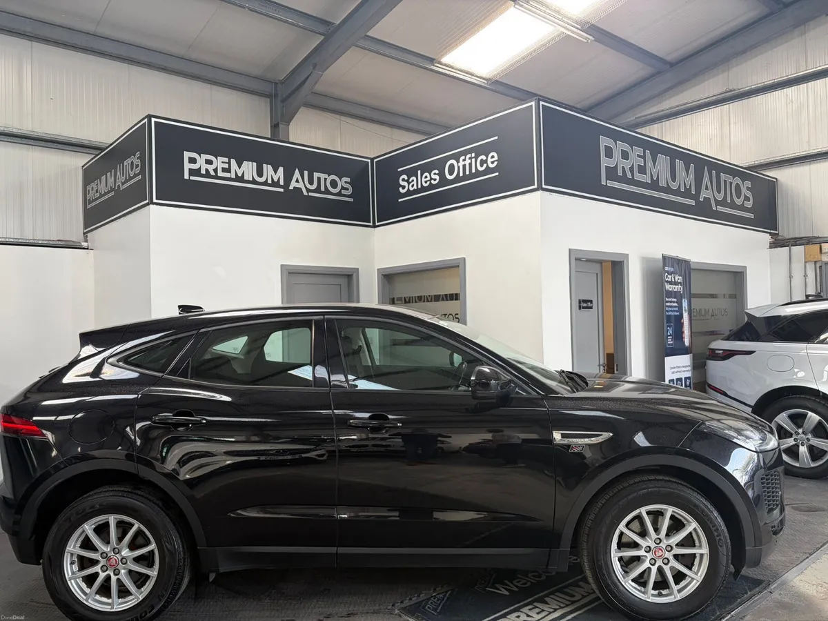 Jaguar E-Pace 2019. 2.0S AWD  AUTOMATIC - Image 2