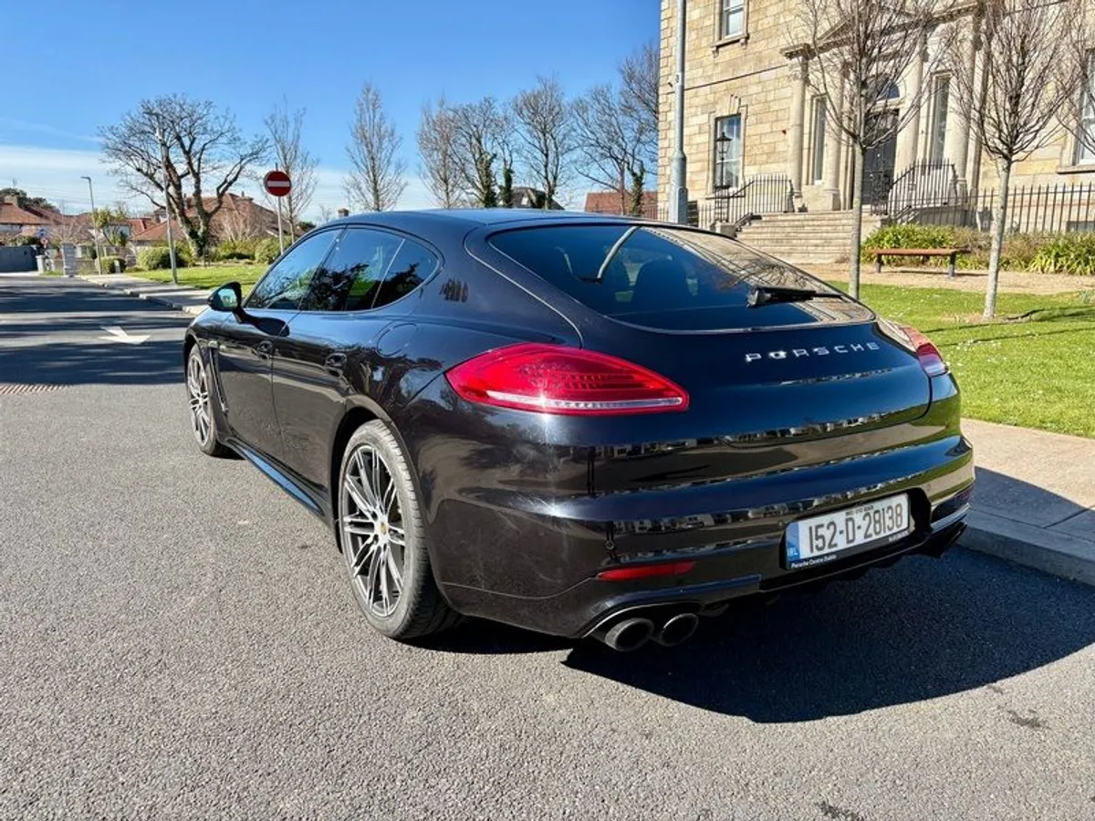152 Porsche Panamera S -Hybrid – High Spec - Image 4