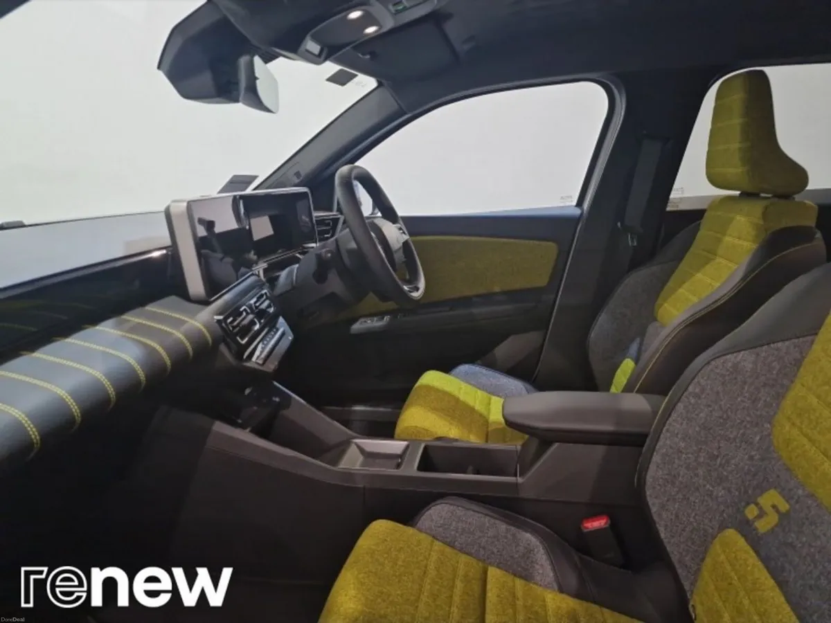 Renault 5 E-Tech Iconic 52kWh - Image 5
