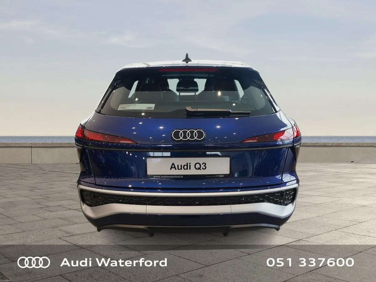 Audi Q3 TDI 150HP S-T S LINE - Image 6