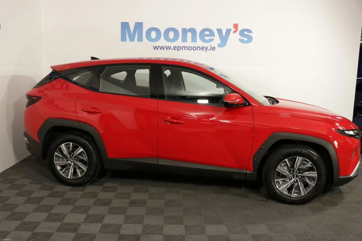 Hyundai Tucson COMFORT PLUS 1.6L DIESEL SUV - Image 3
