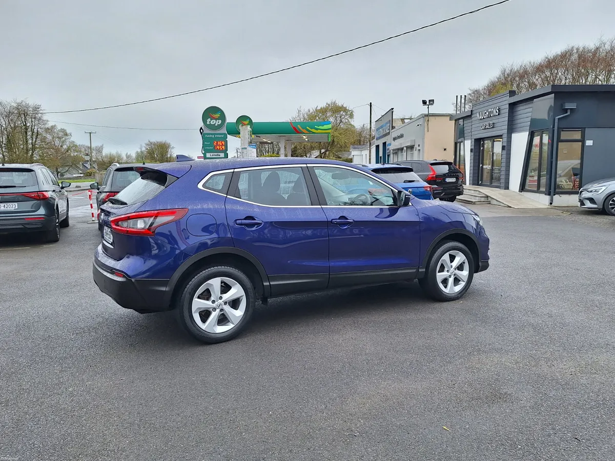 Nissan Qashqai 1.5 Diesel *High Spec/Camera| - Image 3