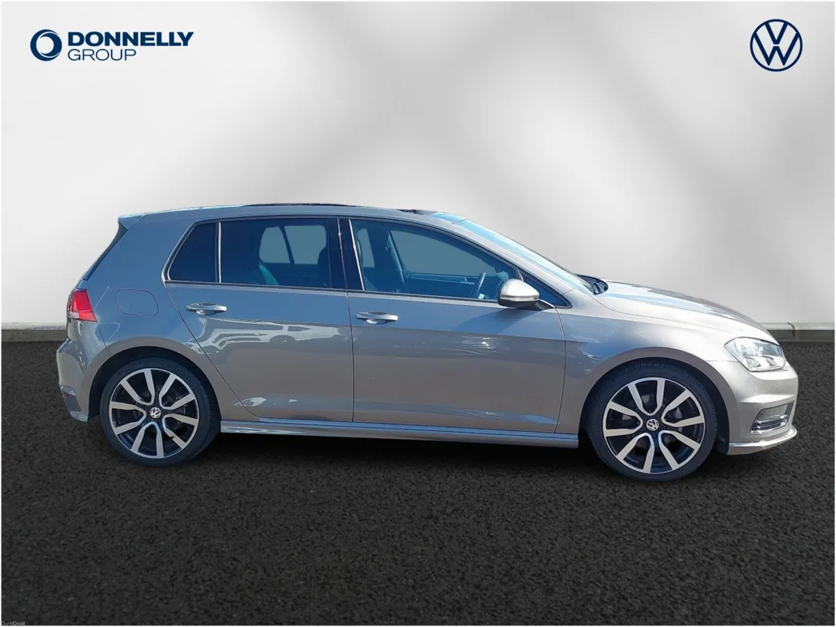 Volkswagen Golf Diesel Hatchback R-Line Edition - Image 4