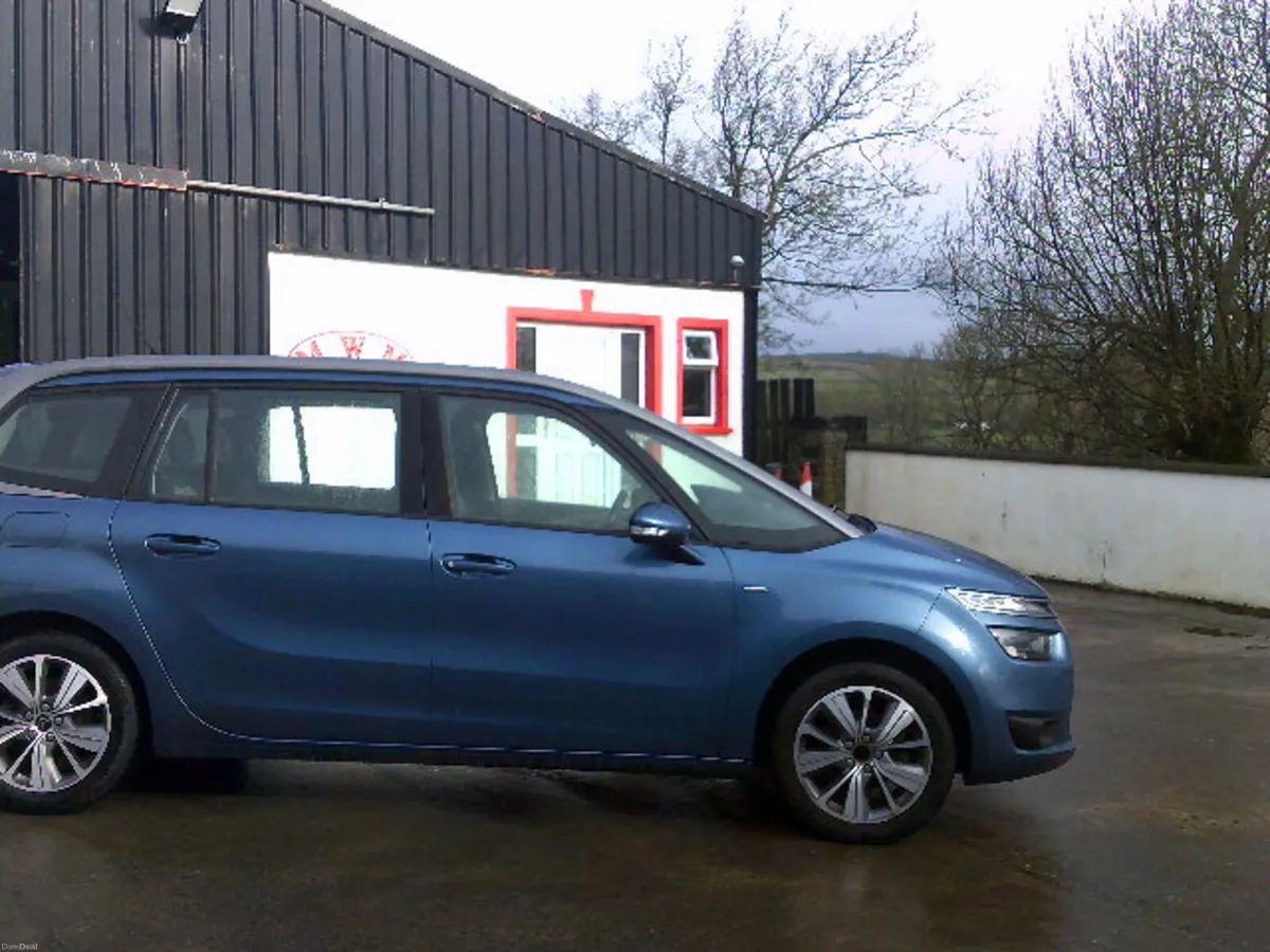 Citroen C4 2016--7 SEATER - Image 4