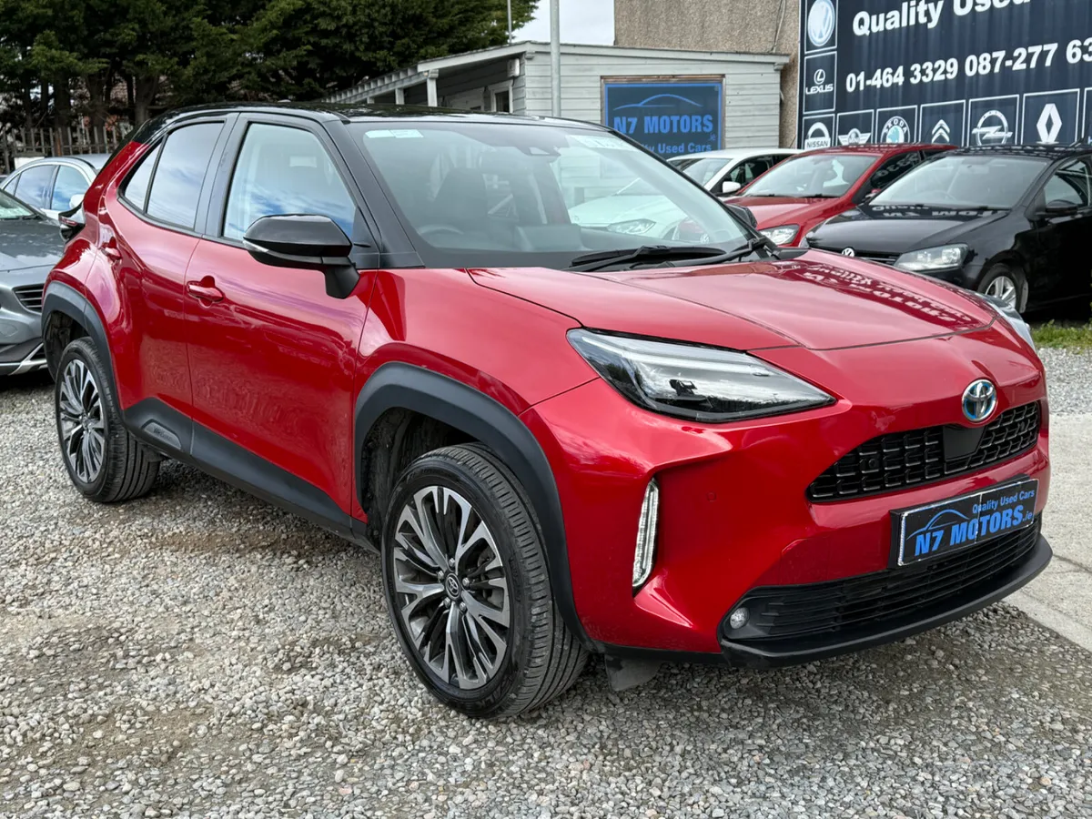 2024 Toyota Yaris Cross 1.5 HYBRID SOL - Image 1