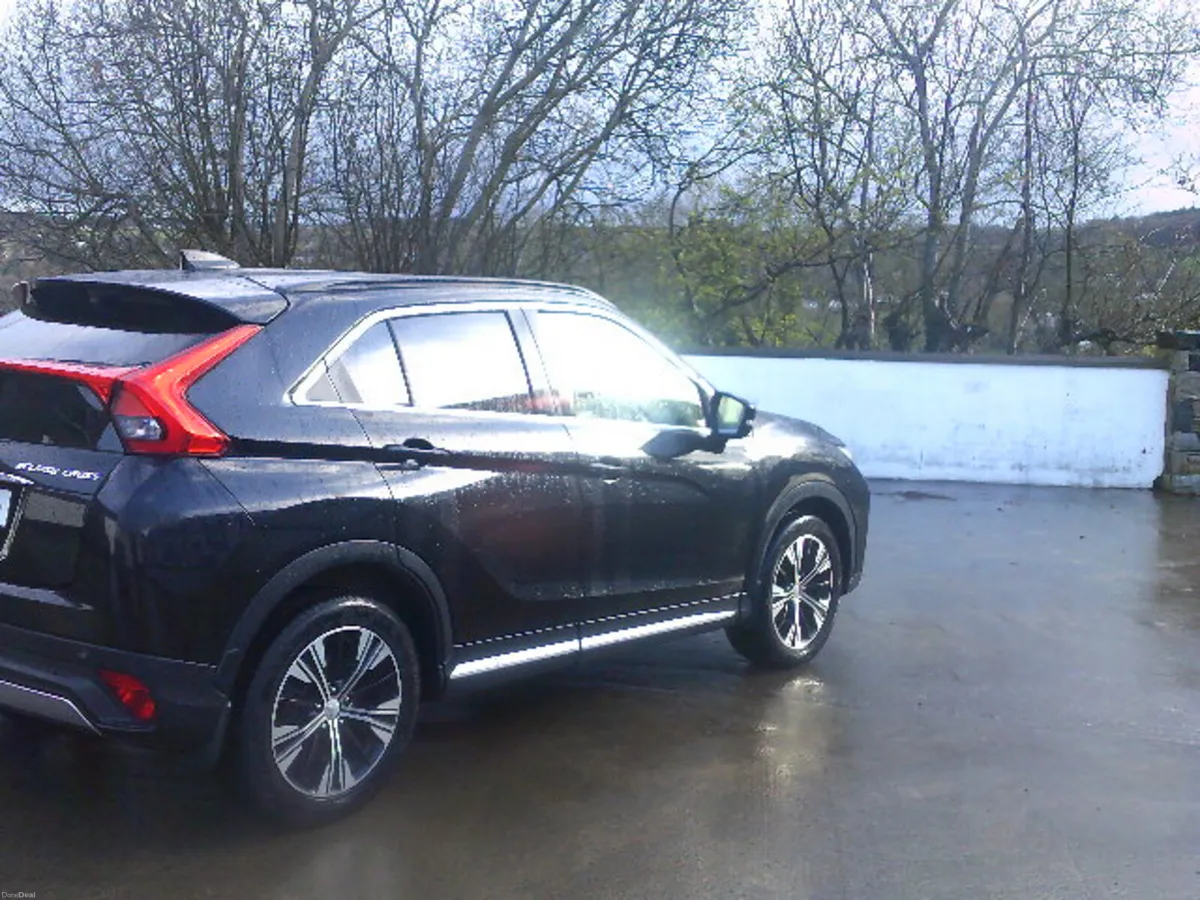 Mitsubishi Eclipse Cross 2018---AUTOMATIC - Image 4