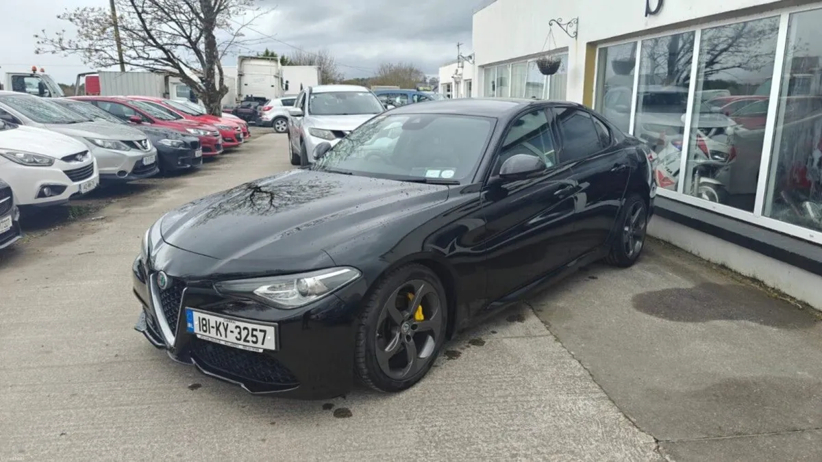 Alfa Romeo Giulia 2.2l JTD 160hp Speciale Auto - Image 3