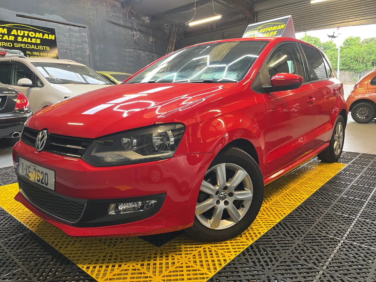 Volkswagen Polo 2011 automatic - Image 2