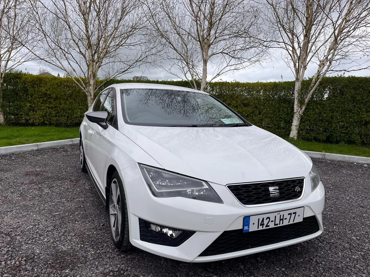 SEAT Leon  FR ST 2.0TDI 150BHP Candy White - Image 4