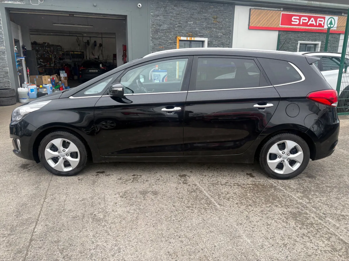 Kia Carens 2015 - Image 4