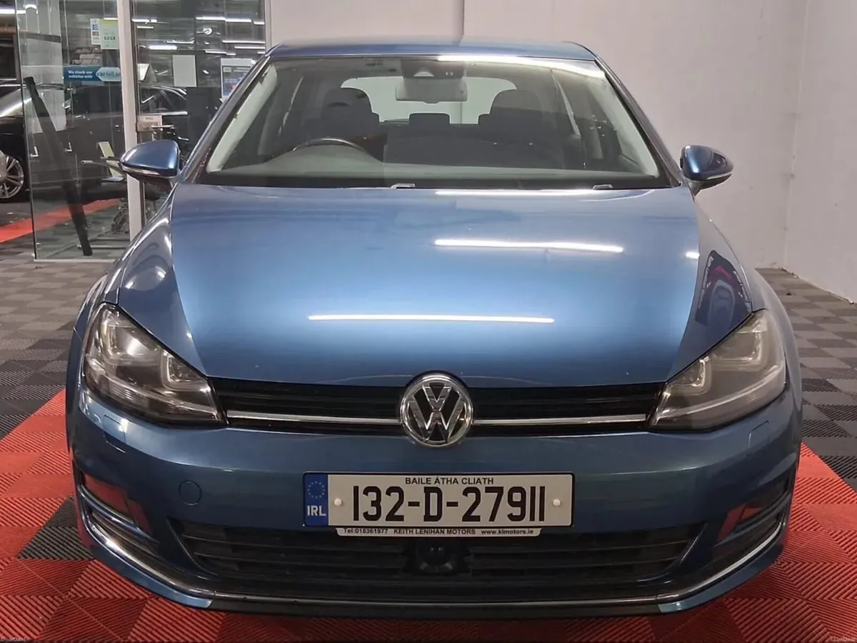 2013 Volkswagen Golf **AUTO - LOW KMS** - Image 2