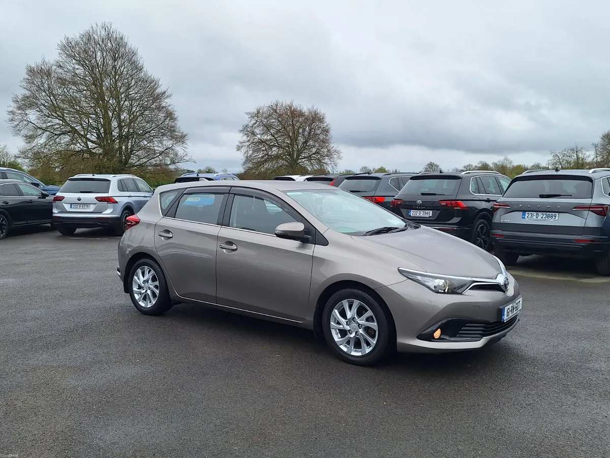 Toyota Auris 1.4 D4D *High Spec/Immaculate - Image 1