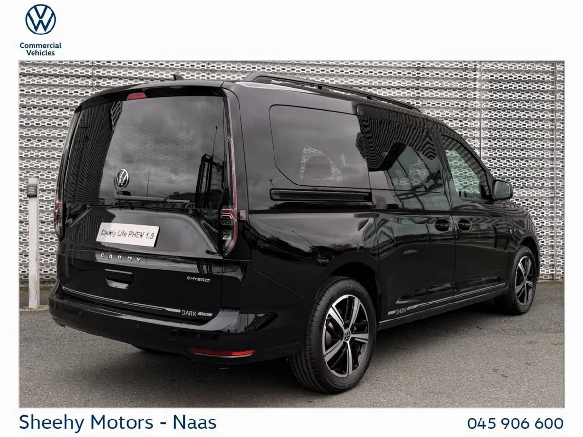 Volkswagen Caddy Maxi Life DARK LABEL 1.5L PHEV 11 - Image 3