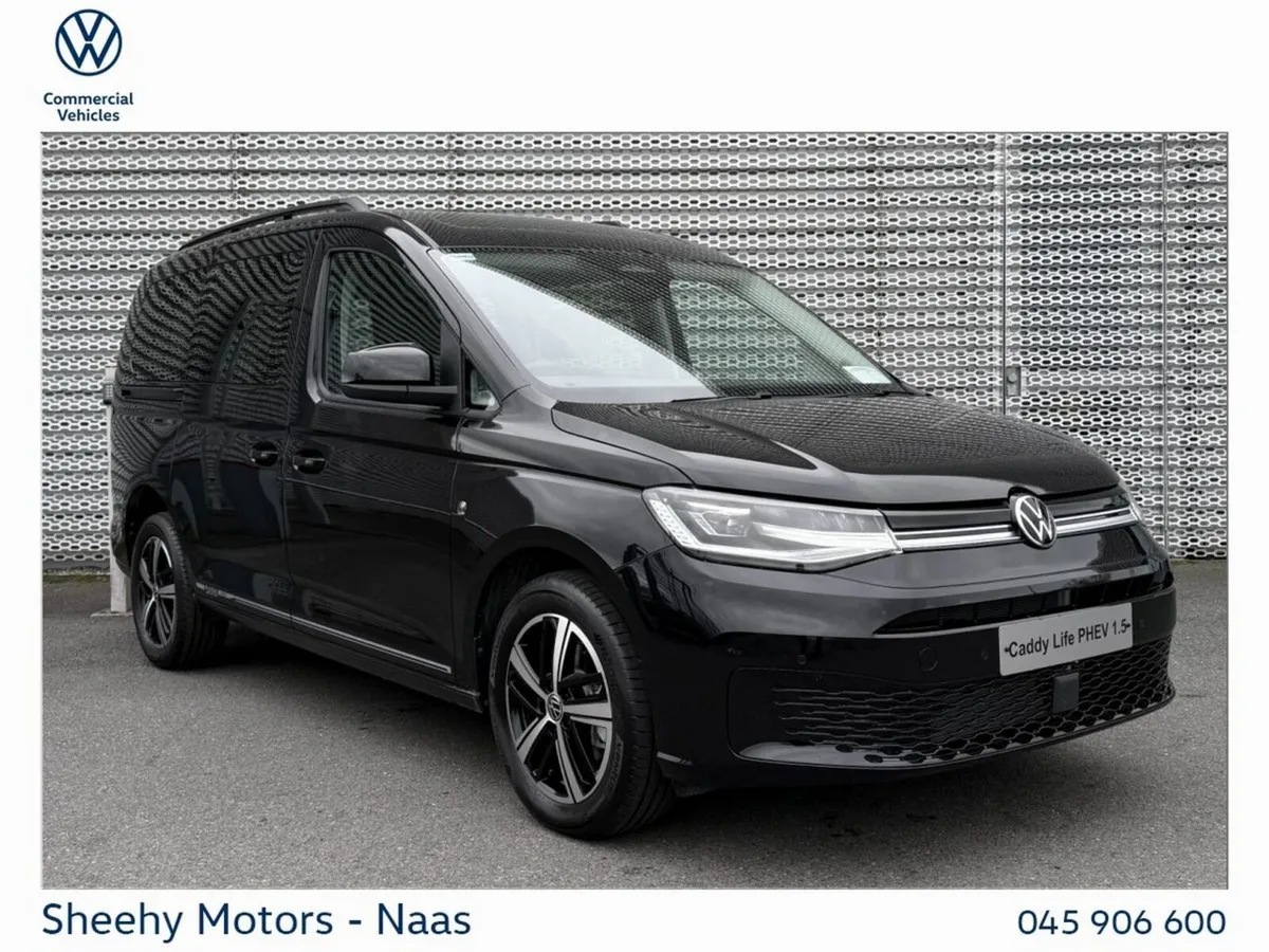 Volkswagen Caddy Maxi Life DARK LABEL 1.5L PHEV 11 - Image 1