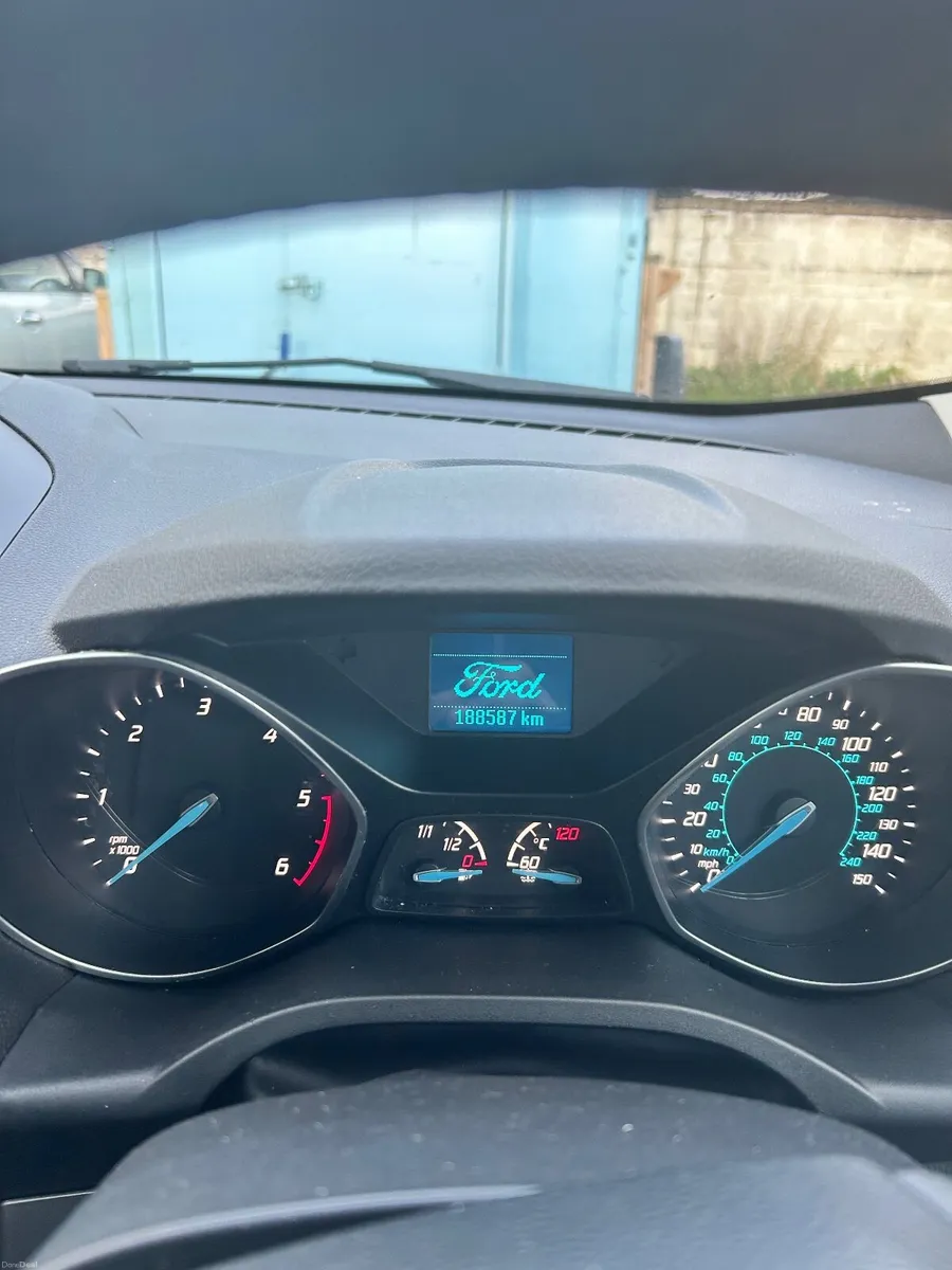 Ford Kuga 2015 - Image 4