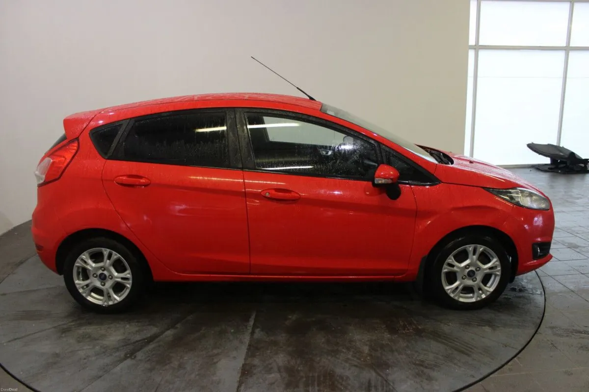 Ford Fiesta 1.0  65PS S/S Zetec - TENDER 28 - Image 4