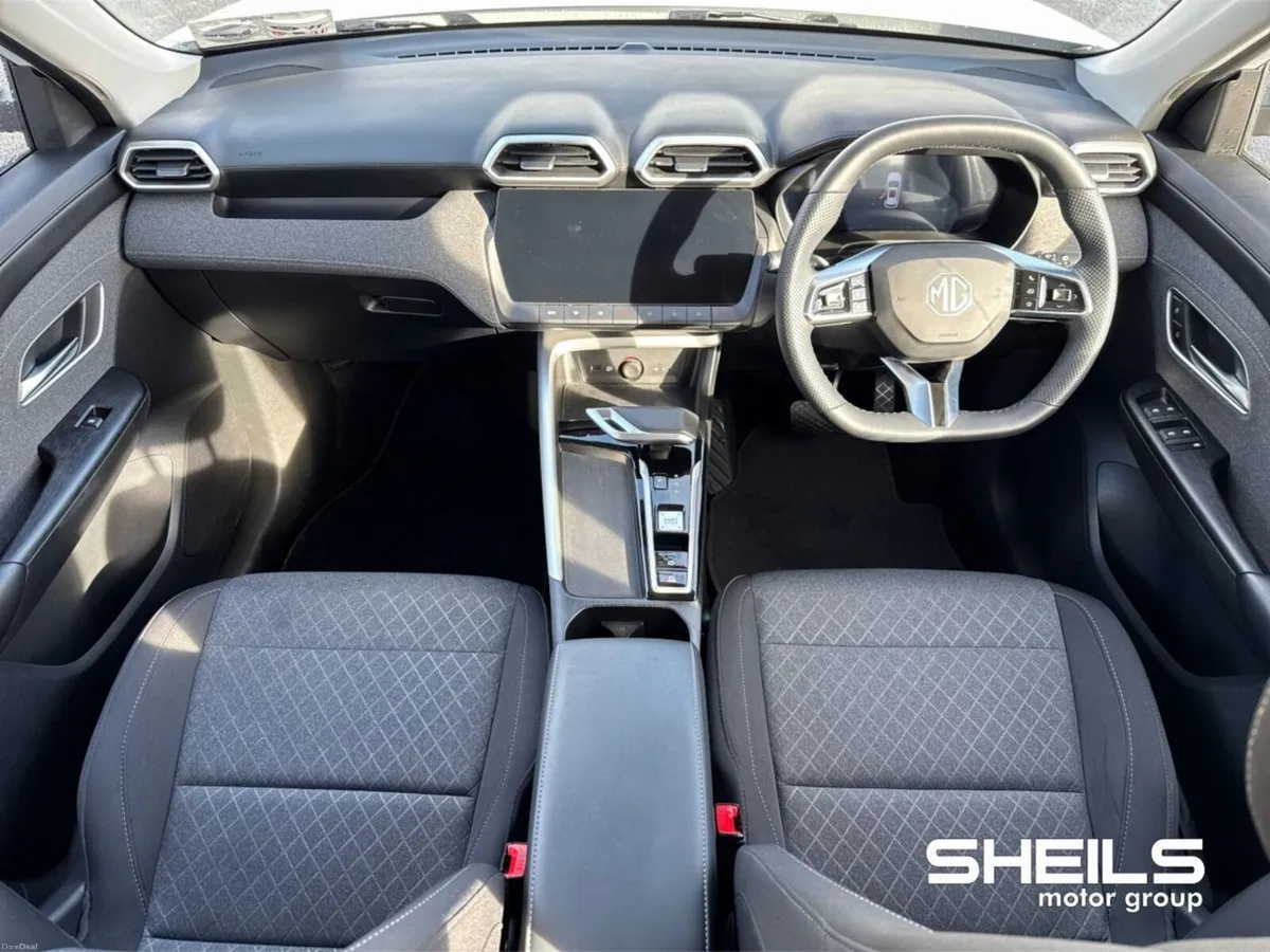 MG ZS Excite HEV - Image 3