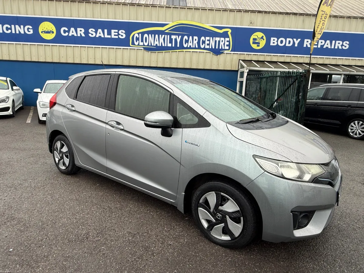 Low Mileage Honda Fit SelfCharging Hybrid Auto - Image 4