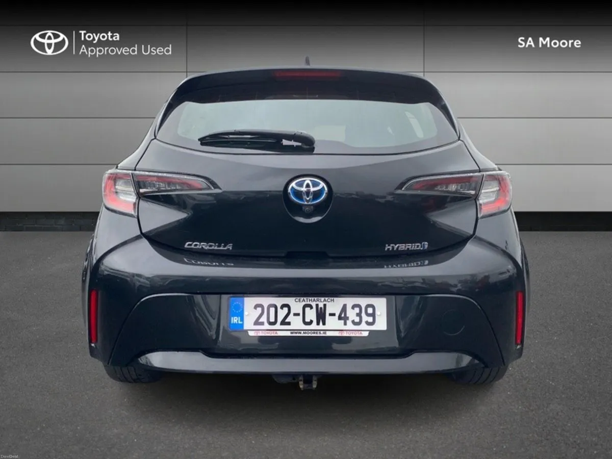 Toyota Corolla HYBRID HATCHBACK - Image 4