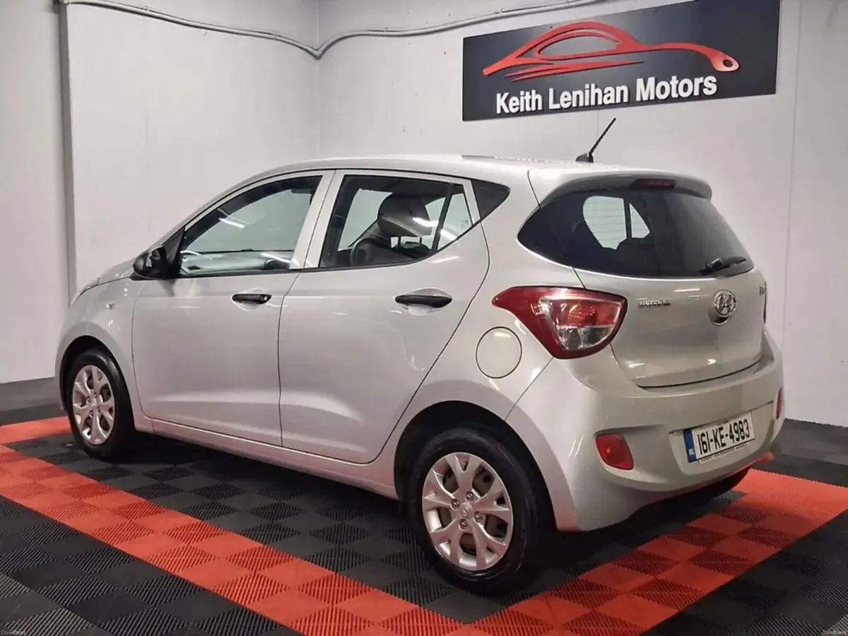 2016 Hyundai i10 **FINANCE AVAILABLE** - Image 3