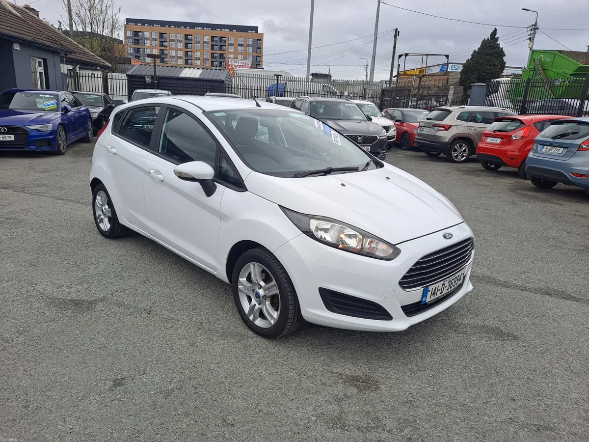 Ford Fiesta 2014 EXCEPTIONALLY LOW KMS ZETEC 5DR - Image 1