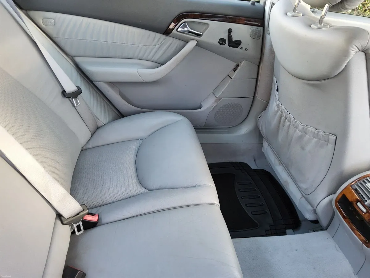 Mercedes-Benz S-Class 2002 - Image 1
