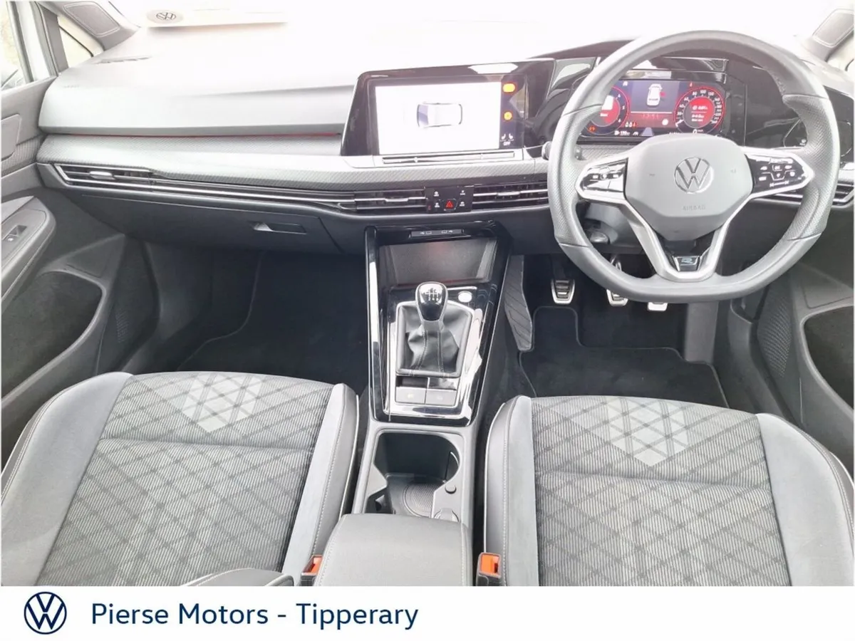 Volkswagen Golf 2.0 TDI 150HP R-Line - Image 4