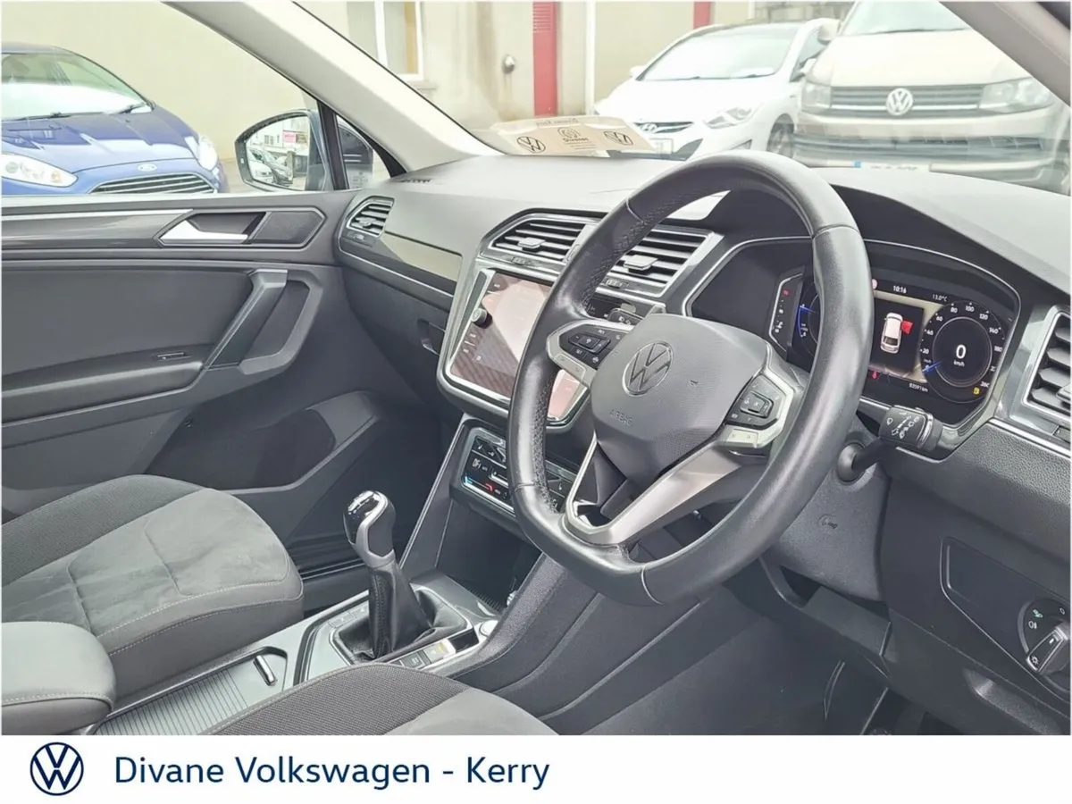 Volkswagen Tiguan ELEGANCE 2.0 TDI 150 BHP - Image 4