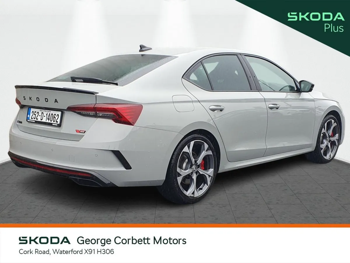 Skoda Octavia RS 2.0TSi 265HP - Low Finance Rates - Image 3