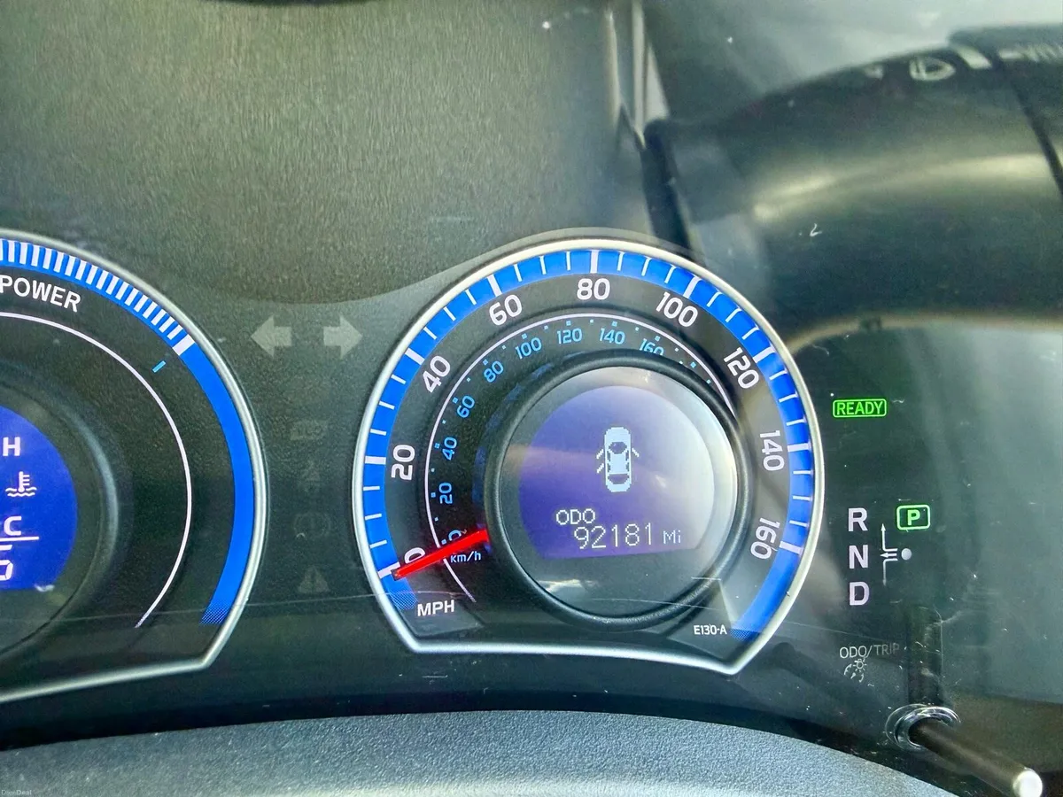 toyota auris - Image 2