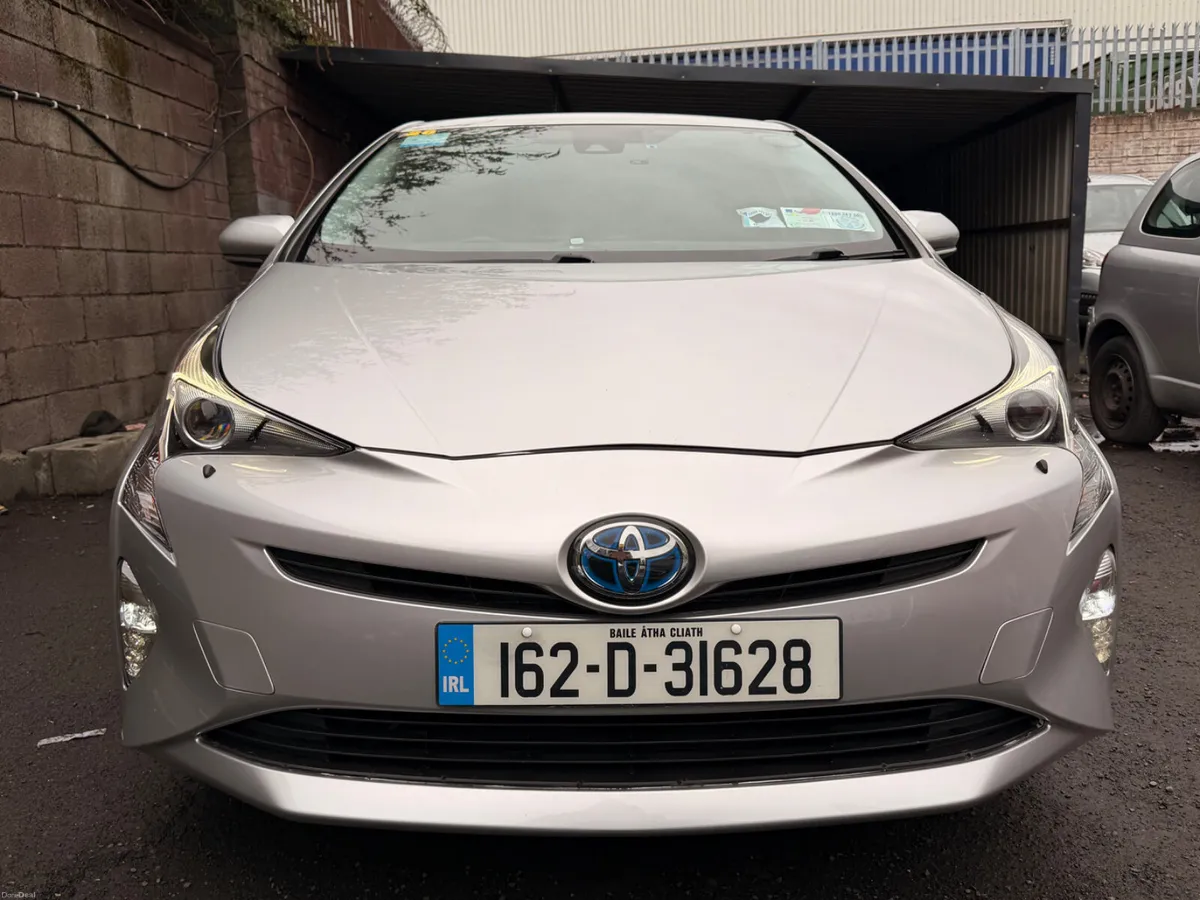 Toyota Prius 2016 With fresh NCT - Image 2